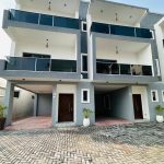 EXQUISITELY FINISHED LUXURY 5 BEDROOM FULLY DETACHED DUPLEX WITH BQ