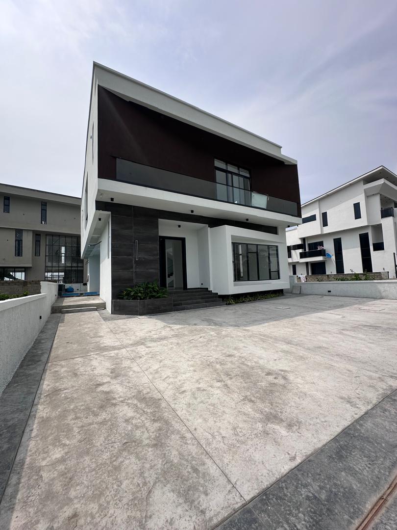 WhatsApp Image 2026-03-02 at 9.05.16 PM Luxury 5-Bedroom Detached Duplex with Swimming Pool, Gym & BQ for Sale in Ikota - Image 1